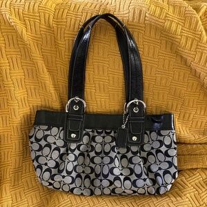 Pleated coach soho tote f13742
